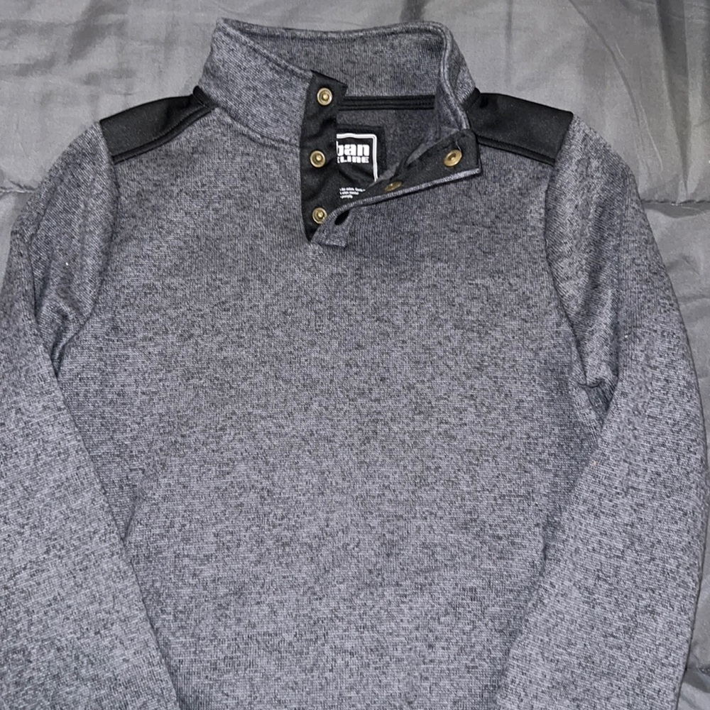 Boy’s Urban Pipeline pull-over dressy sweatshirt
